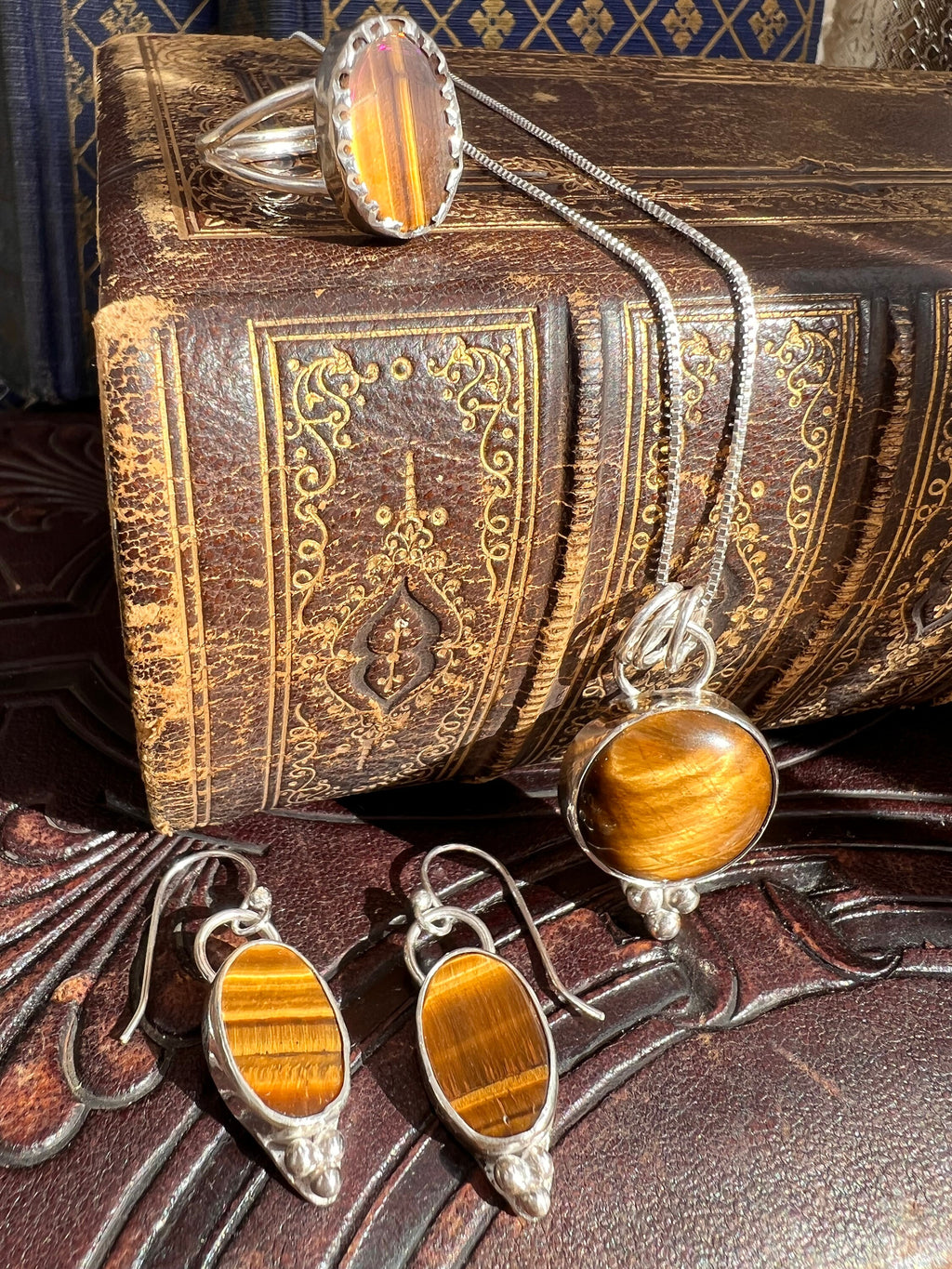 Sunbeam Tiger's Eye Pendant Necklace