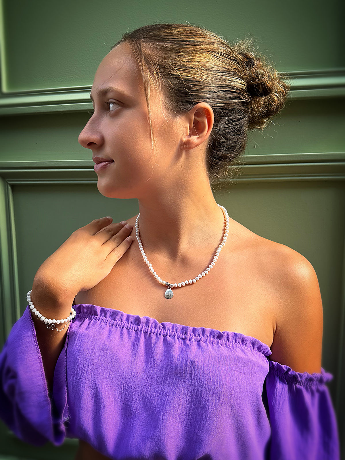 White Pearl & Silver Teardrop Necklace