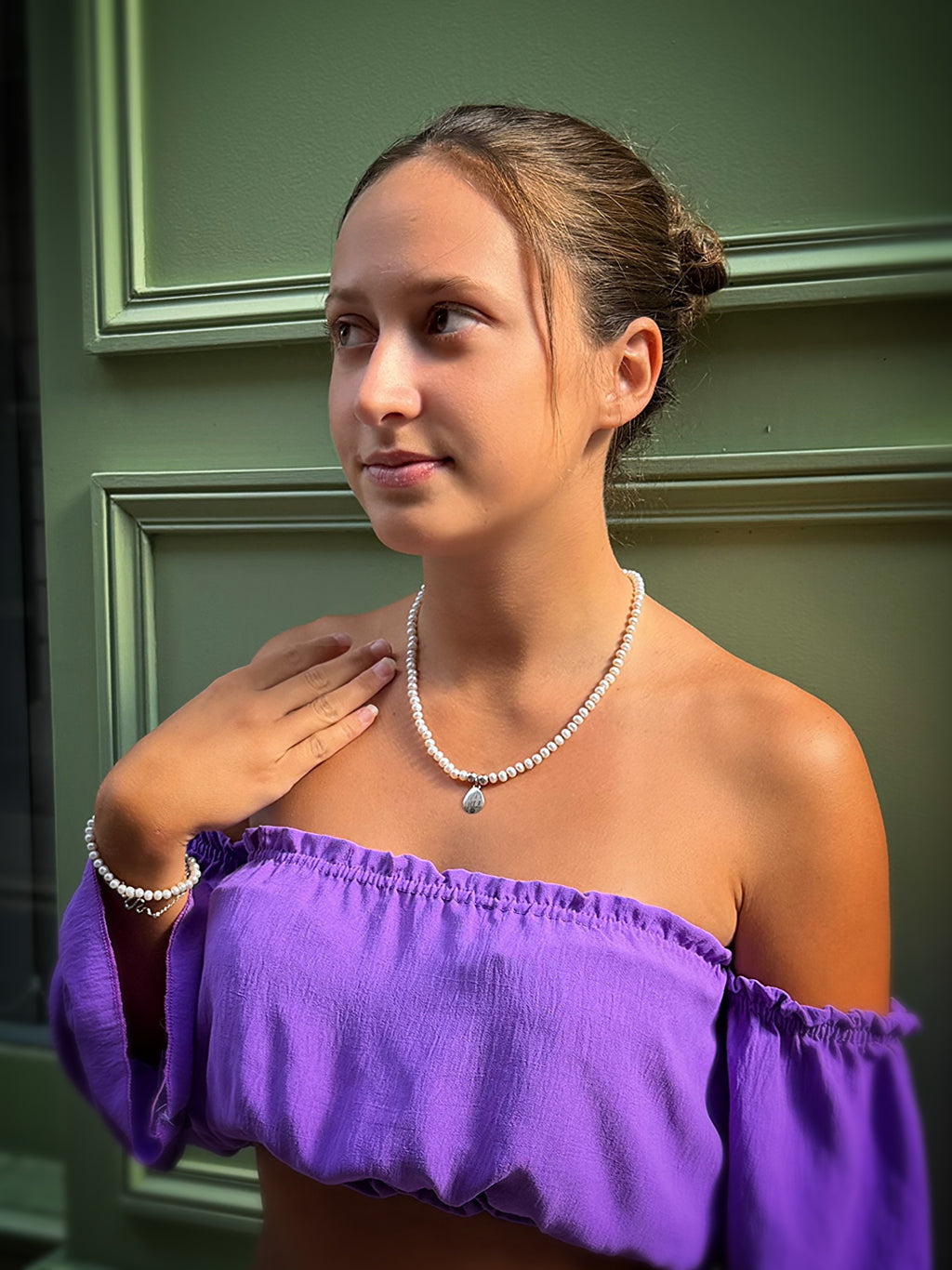White Pearl & Silver Teardrop Necklace