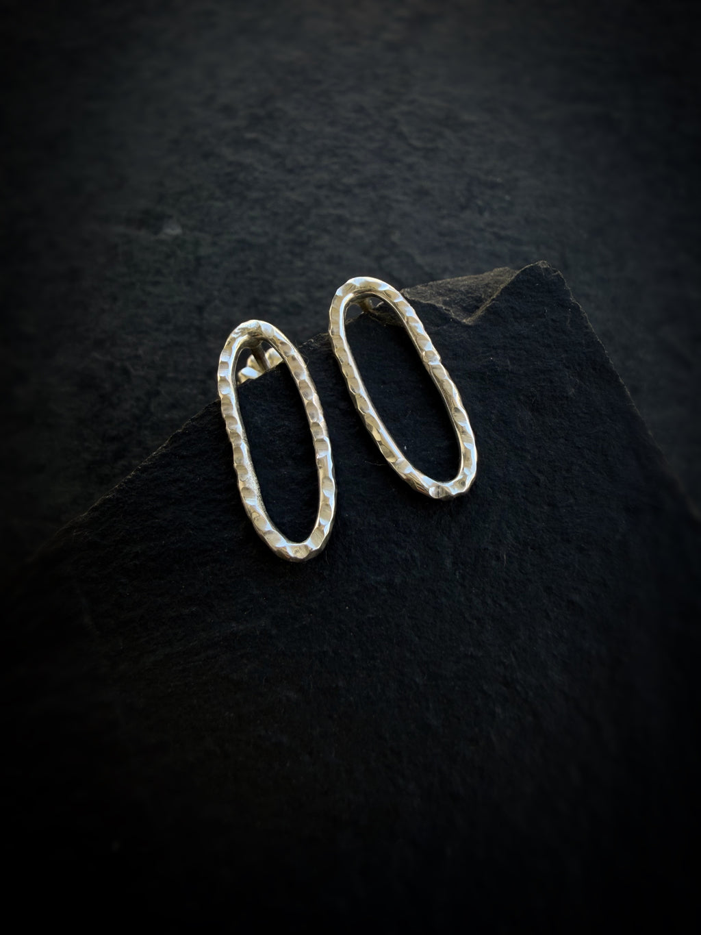 Filament Studs